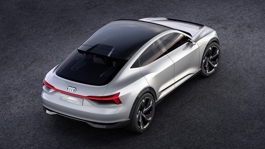 Audi phát triển mui xe tích hợp pin năng lượng mặt trời trên xe điện