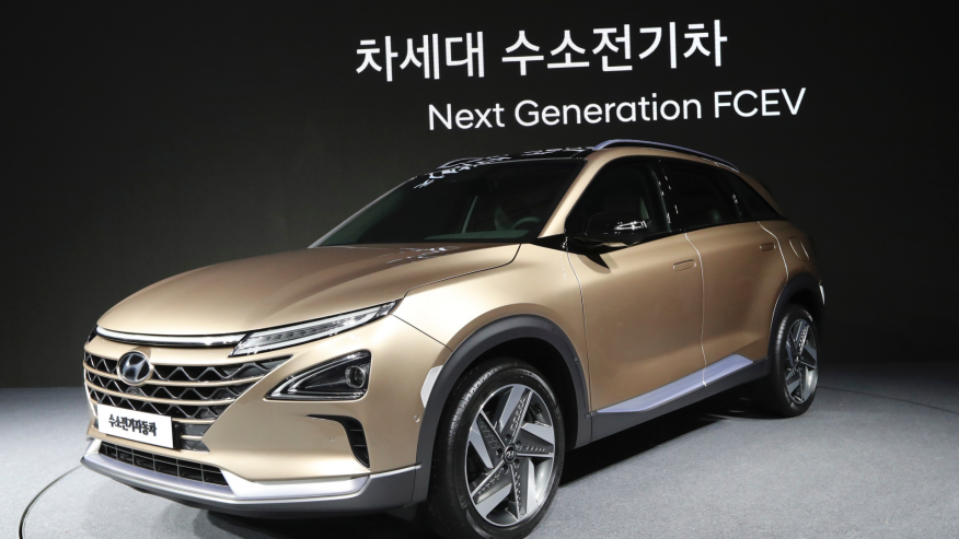 Hyundai ra mắt mẫu SUV sử dụng pin nhiên liệu mới có khả năng đi xa hơn