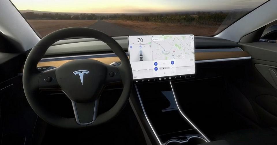 Hệ thống giải trí trên các xe mới của Tesla sẽ sử dụng chip vi xử lý của Intel