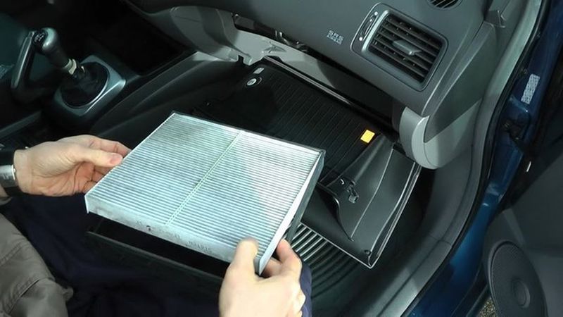 Chất lượng không khí trong khoang cabin xe của bạn đóng vai trò vô cùng quan trọng trong cuộc chiến chống vi khuẩn trên xe.