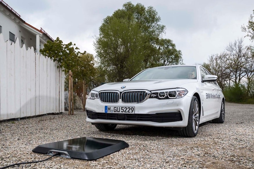BMW giới thiệu công nghệ sạc không dây cho dòng xe Hybrid