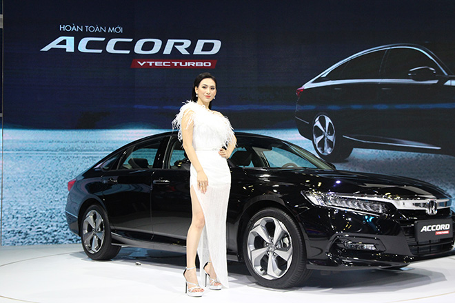 Accord mới chỉ có 1 phiên bản duy nhất trang bị động cơ tăng áp VTEC TURBO