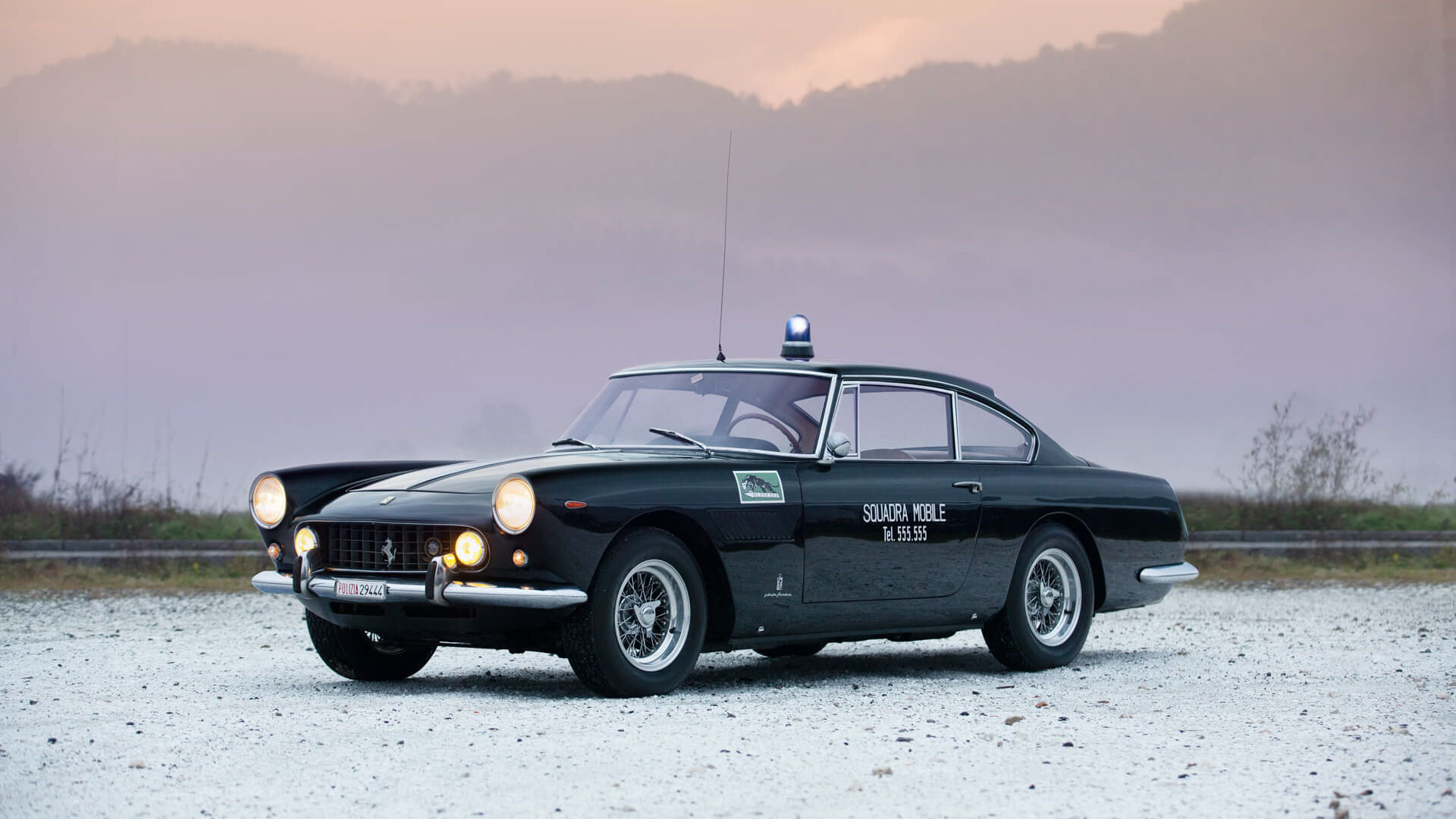 Ferrari 250 GTE - Huyền thoại xe cảnh sát "đơn phương độc mã" còn sót lại trên thế giới.