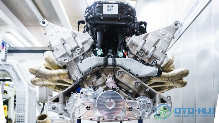 Khám phá động cơ hút khí tự nhiên Aston Martin Valkyrie đạt 1000 hp