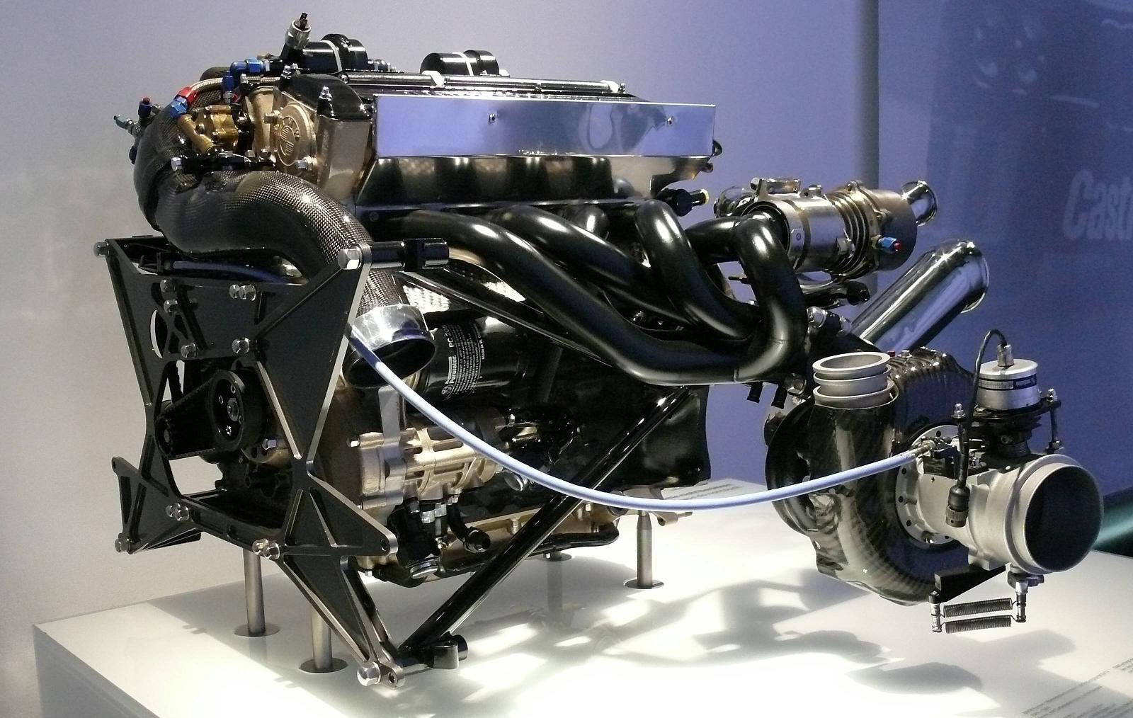 Động cơ M12