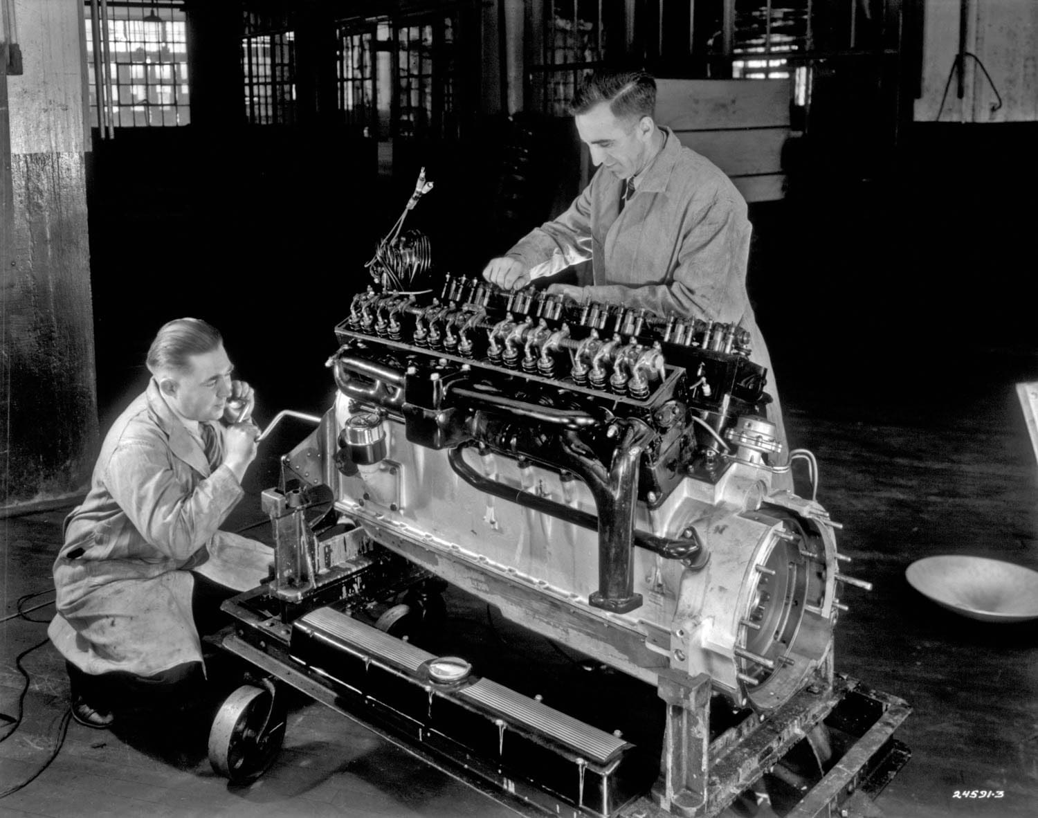 Lịch sử về Động cơ Cadillac V16 – Bông hoa sớm nở tối tàn giữa “rừng động cơ”