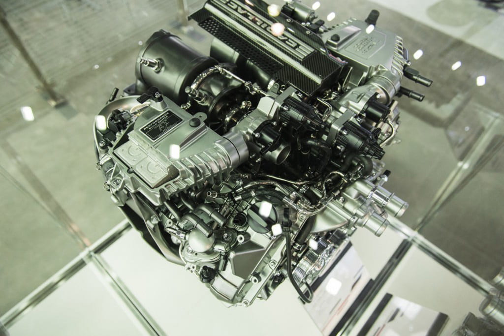 Cadillac 4.2L Twin-Turbo V8 DOHC