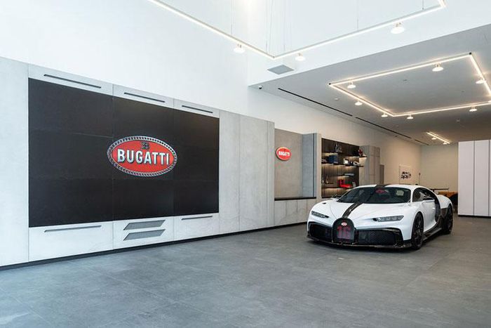 Showroom Bugatti thứ 2 ở Châu Á. (Bugatti chính thức mở Showroom đầu tiên ở Đông Nam Á)