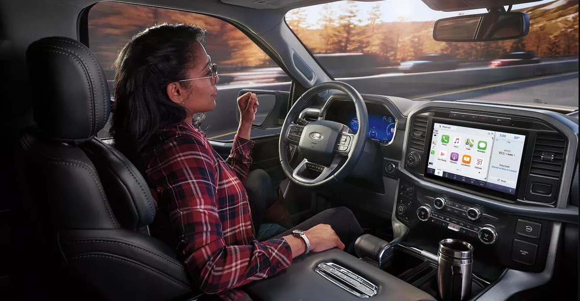 Ford ra mắt hệ thống tự lái Blue Cruise năm 2022, có chức năng tương tự như Tesla