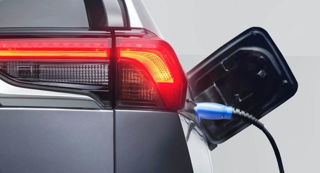 Công nghệ xe điện đang ‘đốt tiền’ của các hãng ô tô ra sao?