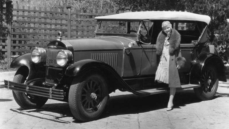 Việc phát minh ra bộ khởi động điện đã thay đổi ngành công nghiệp ô tô và còn giúp bình đẳng giới tại Mỹ.