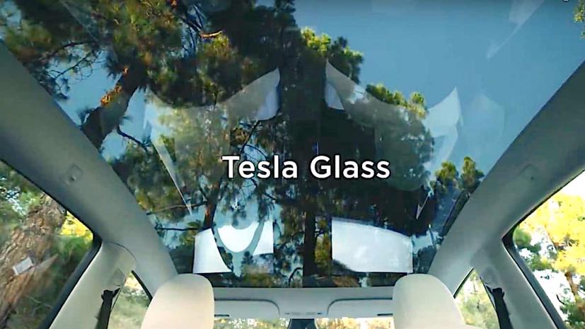 Công nghệ Tesla Glass có thể ngăn chặn đáng kể bức xạ UV (lên đến 99%).