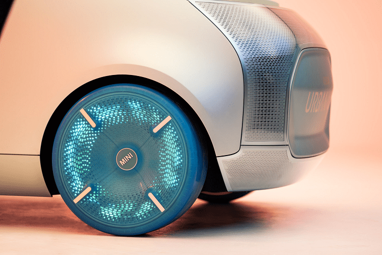 Thương hiệu con của BMW công bố Concept xe Van điện Urbanaut