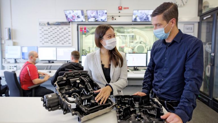 Công nghệ AI mới của Porsche: Tính được lượng khí lọt trong dầu bôi trơn động cơ