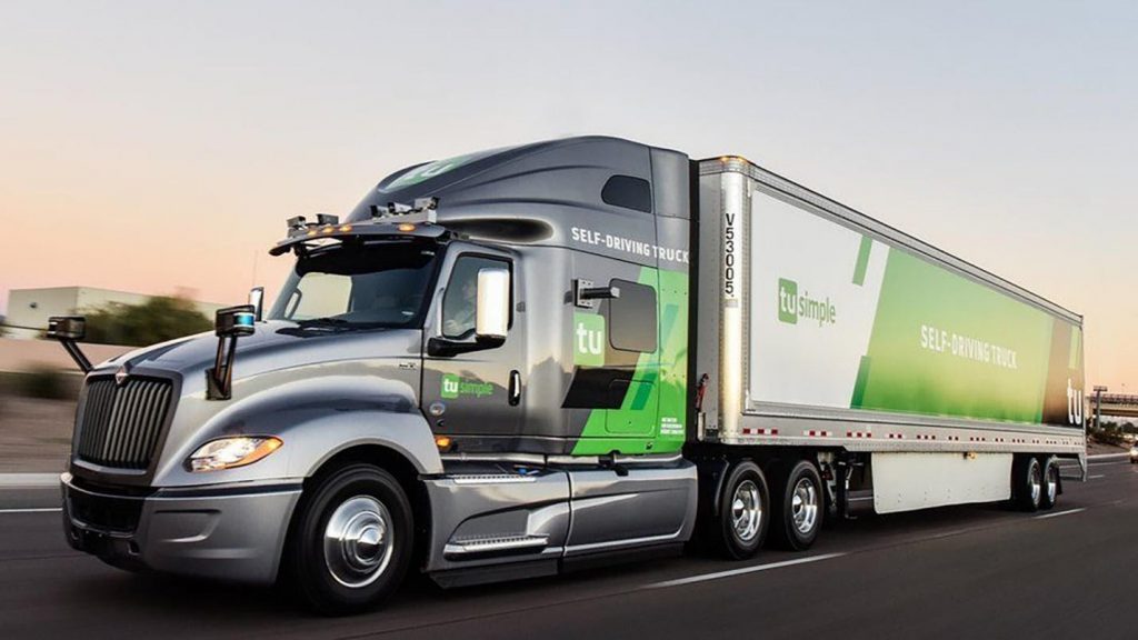 Xe tải tự lái có vận chuyển hàng hóa nhanh hơn so với xe tải được điều khiển bởi con người?