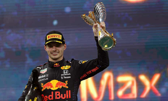 Max Verstappen - Vị vua mới của giải đua F1 2021.