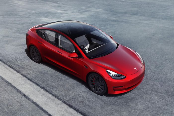 Tesla Model 3 là một trong các mẫu xe điện bán chạy nhất tại châu Âu. Ảnh: Tesla.