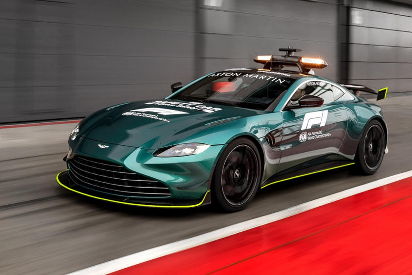 Xe an toàn của hãng xe Aston Martin