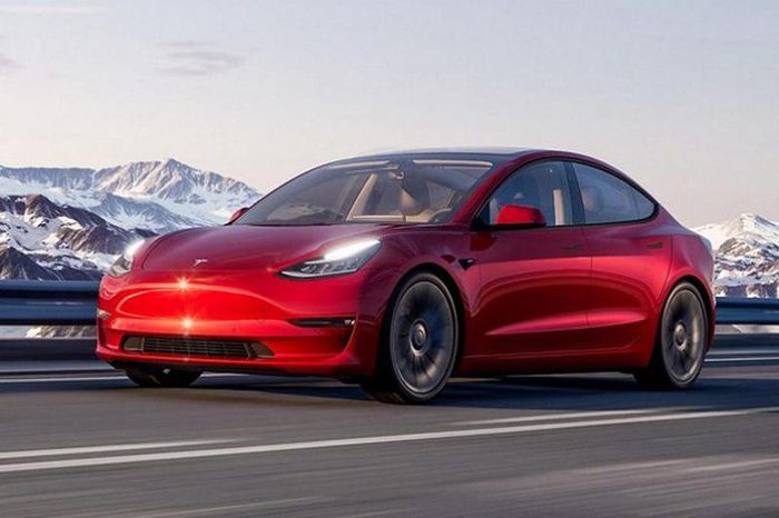 Hãng Tesla điều chỉnh giá ôtô điện vì giá niken tăng cao.
