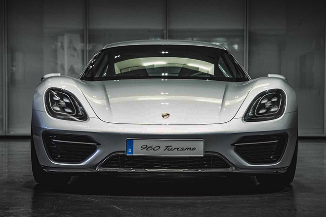 Porsche Taycan: Xe điện tối tân nhất thế giới