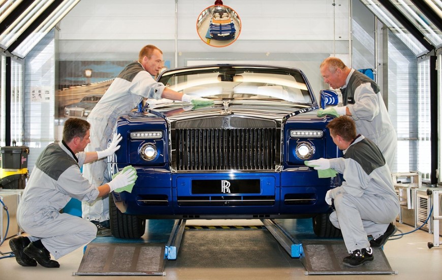 Rolls-Royce hạn chế kết bè phái trong công ty.
