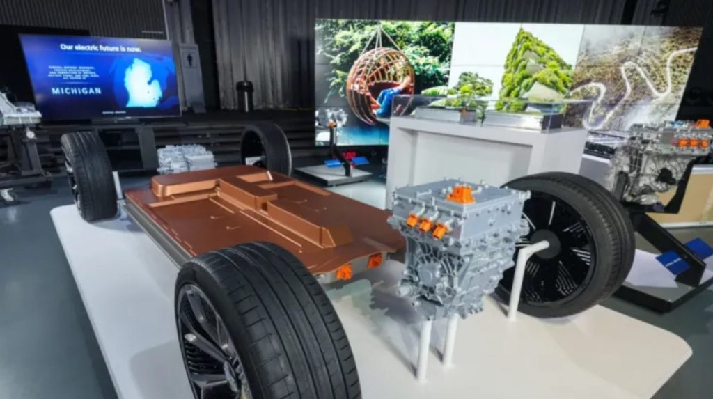 General Motors đã tiết lộ hệ thống pin và nền tảng mô-đun hoàn toàn mới của mình, Ultium, vào ngày 4/3/2020 tại Trung tâm Công nghệ ở Warren, Michigan.