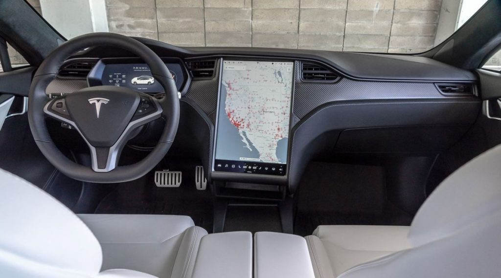 40.000 xe Tesla bị lỗi trợ lực lái điện do bản cập nhật phần mềm trước đó.