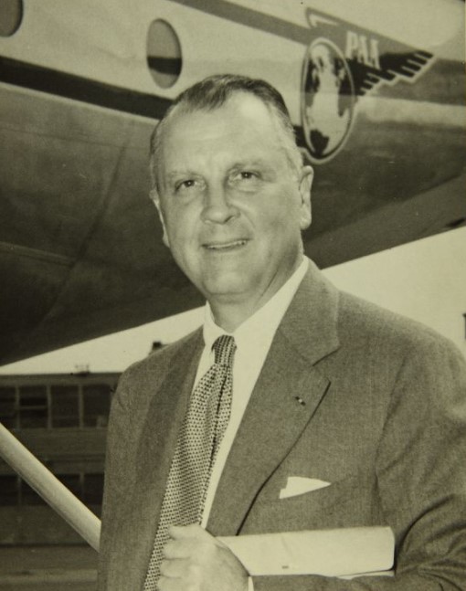 Juan Trippe  (1899 - 1981) kỹ sư, nhà doanh nghiệp và nha tiên phong trong ngành hàng không, biểu tượng của thế kỷ 20.