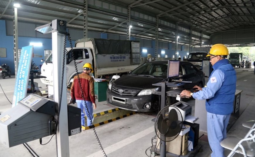 Để tạo thuận lợi cho người dân thực hiện kiểm định xe, Cục Đăng kiểm Việt Nam công bố danh sách hạng mục khiếm khuyết, hư hỏng không ảnh hưởng ATKT & BVMT phương tiện, vẫn được cấp giấy chứng nhận kiểm định.